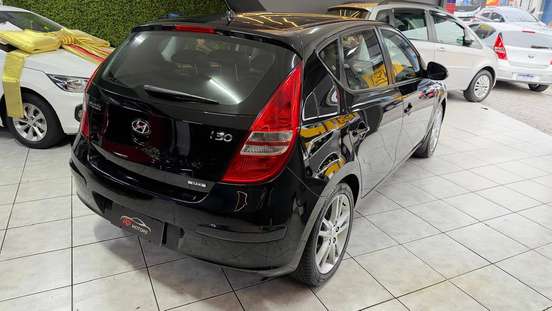 HYUNDAI-I30-2011