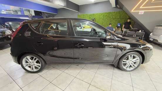 HYUNDAI-I30-2011