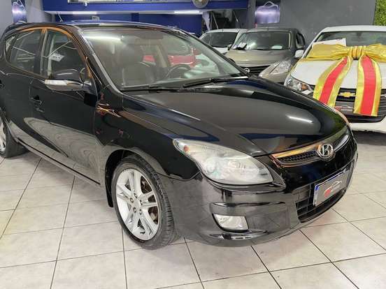 HYUNDAI-I30-2.0 MPFI GLS 16V GASOLINA 4P AUTOMÁTICO HYUNDAI-I30-2011