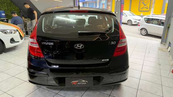 HYUNDAI-I30-2011