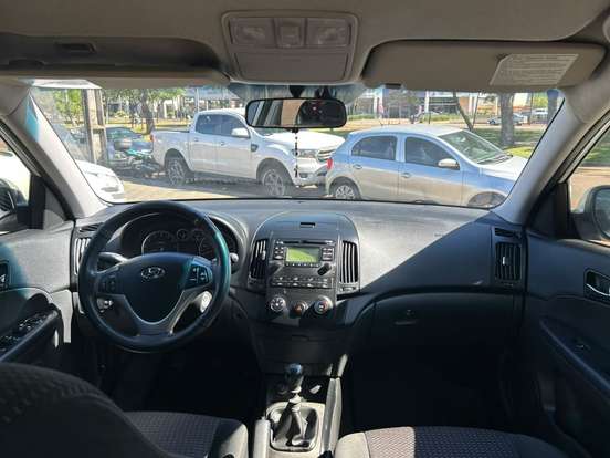 HYUNDAI-I30-2011