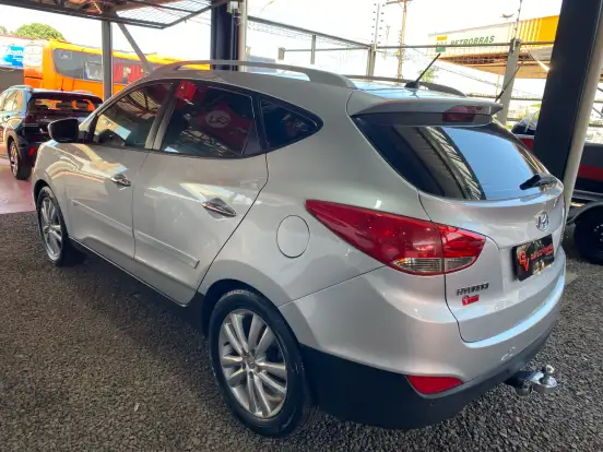 HYUNDAI-IX35-2010