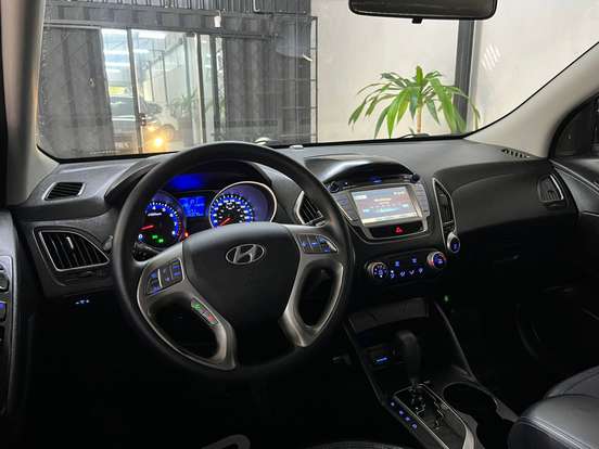 HYUNDAI-IX35-2.0 MPI 4X2 16V FLEX 4P AUTOMÁTICO HYUNDAI-IX35-2013