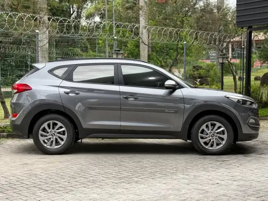HYUNDAI-TUCSON-1.6 16V T-GDI GASOLINA GLS ECOSHIFT HYUNDAI-TUCSON-2018