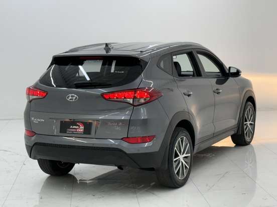 HYUNDAI-TUCSON-2017