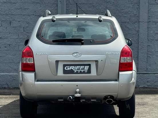 HYUNDAI-TUCSON-2.0 MPFI GL 16V 142CV 2WD GASOLINA 4P AUTOMÁTICO HYUNDAI-TUCSON-2007