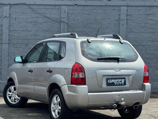 HYUNDAI-TUCSON-2.0 MPFI GL 16V 142CV 2WD GASOLINA 4P AUTOMÁTICO HYUNDAI-TUCSON-2007