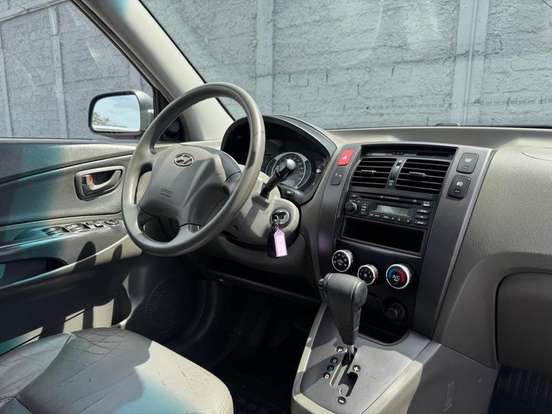 HYUNDAI-TUCSON-2.0 MPFI GL 16V 142CV 2WD GASOLINA 4P AUTOMÁTICO HYUNDAI-TUCSON-2007