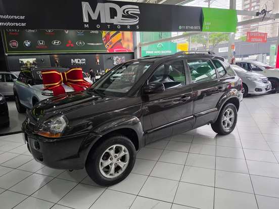 HYUNDAI-TUCSON-2011