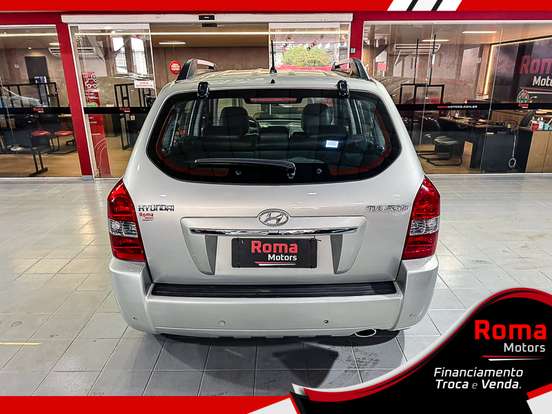 HYUNDAI-TUCSON-2011