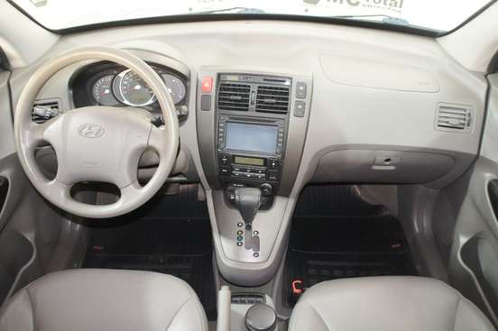 HYUNDAI-TUCSON-2.0 MPFI GLS 16V 143CV 2WD FLEX 4P AUTOMÁTICO HYUNDAI-TUCSON-2013