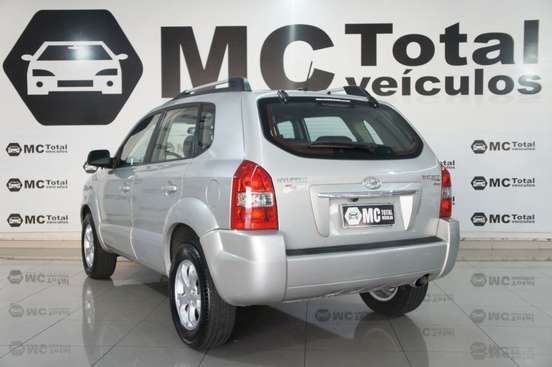 HYUNDAI-TUCSON-2.0 MPFI GLS 16V 143CV 2WD FLEX 4P AUTOMÁTICO HYUNDAI-TUCSON-2013
