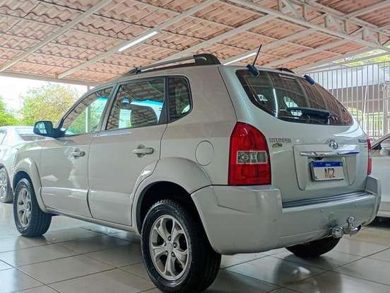 HYUNDAI-TUCSON-2.0 MPFI GLS 16V 143CV 2WD FLEX 4P AUTOMÁTICO HYUNDAI-TUCSON-2015