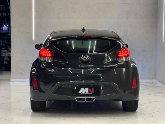 HYUNDAI-VELOSTER-2011