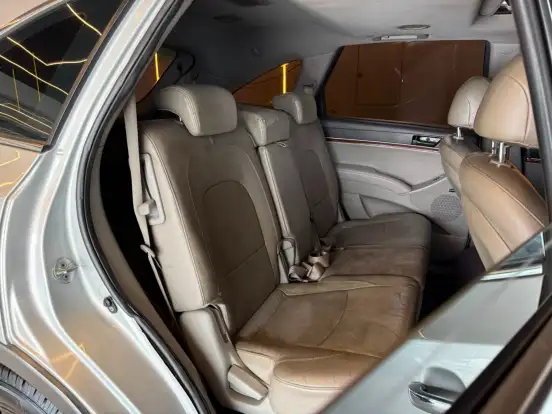 HYUNDAI-VERACRUZ-3.8 GLS 4WD 4X4 V6 24V GASOLINA 4P AUTOMÁTICO HYUNDAI-VERACRUZ-2010