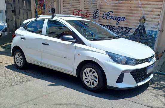 HYUNDAI-HB20-2023