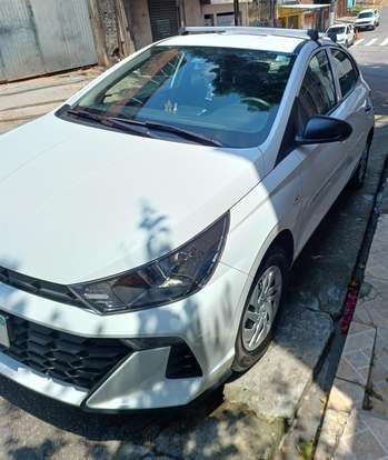 HYUNDAI-HB20-2023