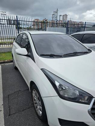 HYUNDAI HB20 1.0 COMFORT 12V FLEX 4P MANUAL