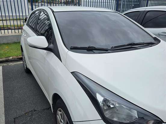 HYUNDAI-HB20-1.0 COMFORT 12V FLEX 4P MANUAL HYUNDAI-HB20-2015