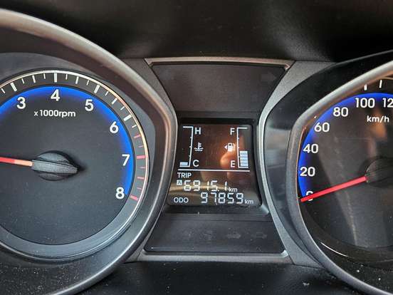 HYUNDAI-HB20-1.0 COMFORT 12V FLEX 4P MANUAL HYUNDAI-HB20-2015