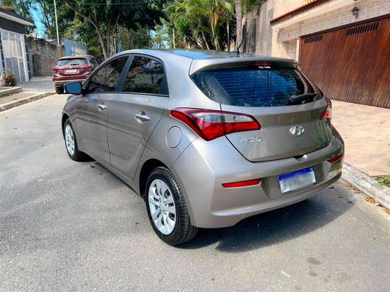 HYUNDAI-HB20-2018