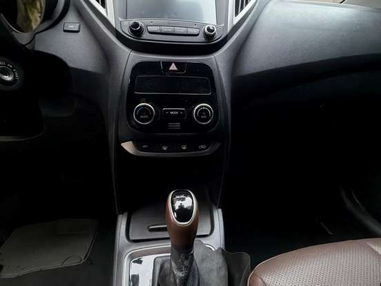 HYUNDAI-HB20-1.6 PREMIUM 16V FLEX 4P AUTOMÁTICO HYUNDAI-HB20-2017