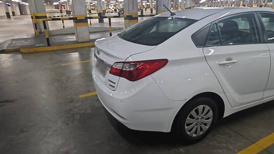 HYUNDAI HB20S 1.6 COMFORT PLUS 16V FLEX 4P AUTOMÁTICO