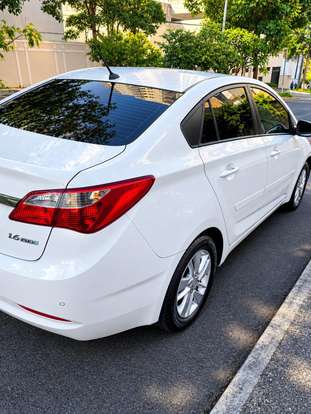 HYUNDAI-HB20S-2013