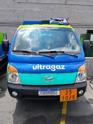 HYUNDAI HR 2.5 TCI HD LONGO COM CAÇAMBA 4X2 8V 94CV TURBO INTERCOOLER DIESEL 2P MANUAL
