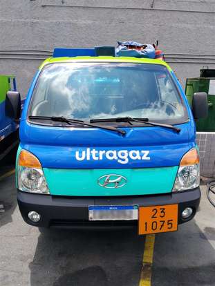 HYUNDAI-HR-2011