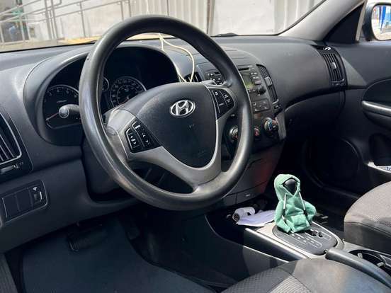 HYUNDAI-I30-2.0 MPFI GLS 16V GASOLINA 4P AUTOMÁTICO HYUNDAI-I30-2010