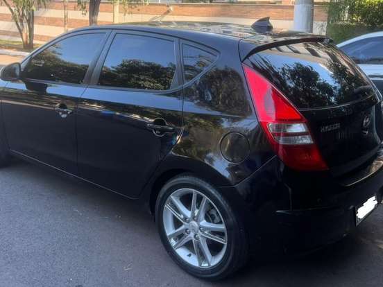 HYUNDAI-I30-2.0 MPFI GLS 16V GASOLINA 4P AUTOMÁTICO HYUNDAI-I30-2011