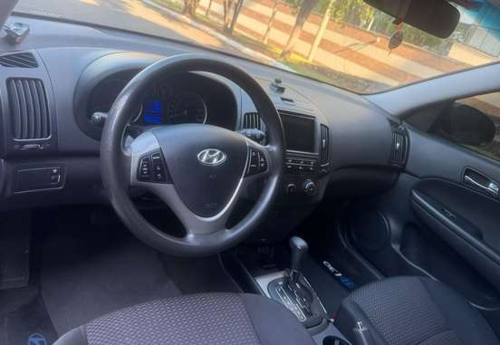 HYUNDAI-I30-2011