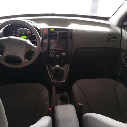 HYUNDAI-TUCSON-2009