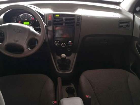 HYUNDAI-TUCSON-2.0 MPFI GL 16V 142CV 2WD GASOLINA 4P MANUAL HYUNDAI-TUCSON-2009