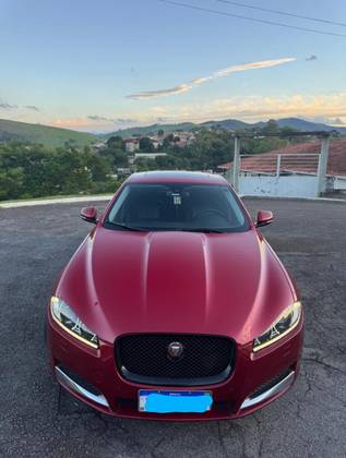 JAGUAR XF 2.0 PREMIUM LUXURY TURBOCHARGED GASOLINA 4P AUTOMÁTICO