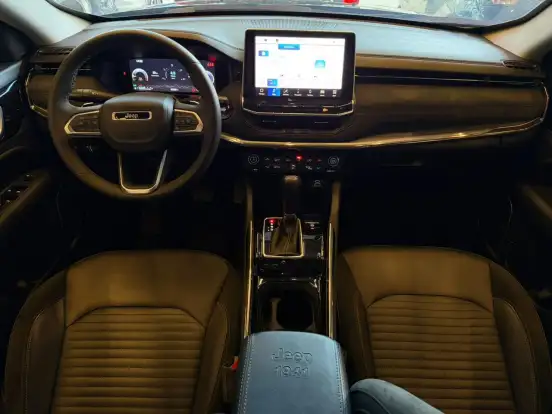 JEEP-COMMANDER-2024