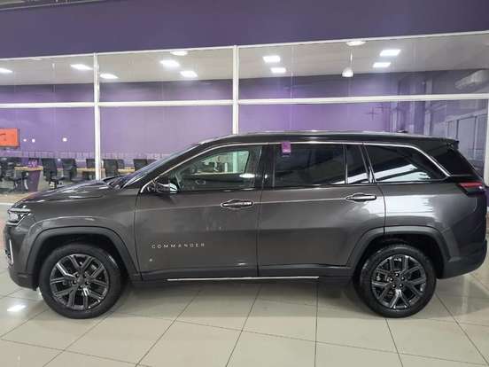 JEEP-COMMANDER-1.3 T270 TURBO FLEX LONGITUDE AT6 JEEP-COMMANDER-2025
