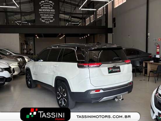 JEEP-COMMANDER-2023