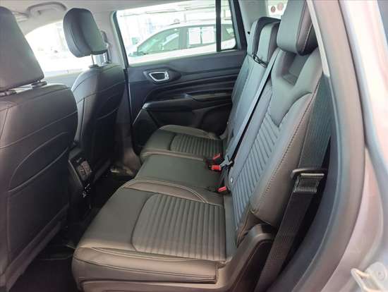 JEEP-COMMANDER-2025