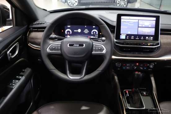 JEEP-COMMANDER-2022