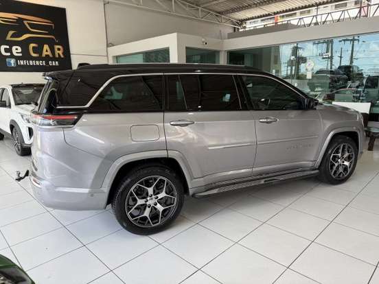 JEEP-COMMANDER-2022