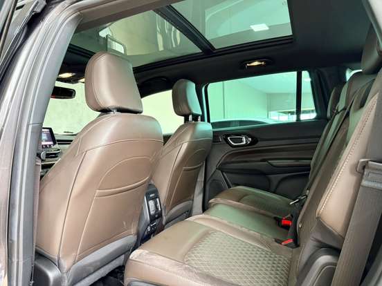 JEEP-COMMANDER-2022