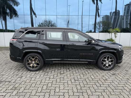 JEEP-COMMANDER-2022