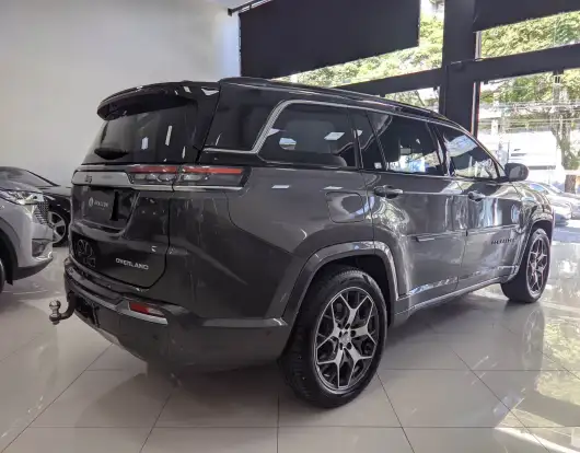 JEEP-COMMANDER-2023
