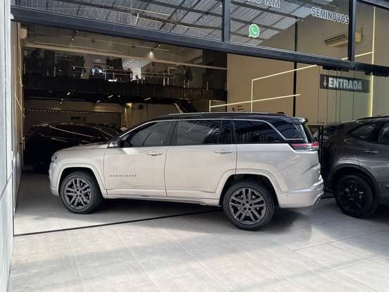 JEEP-COMMANDER-2024