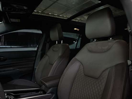 JEEP-COMMANDER-2.2 TURBO DIESEL OVERLAND AT9 JEEP-COMMANDER-2026