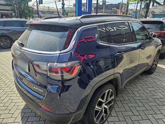 JEEP-COMPASS-2024
