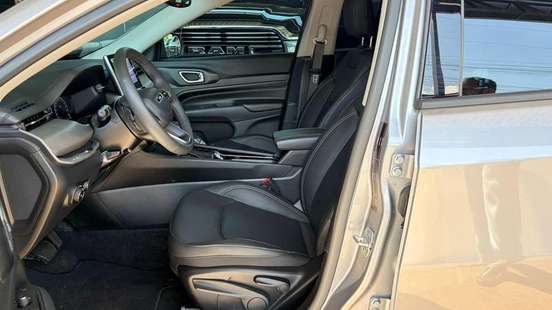 JEEP-COMPASS-2025