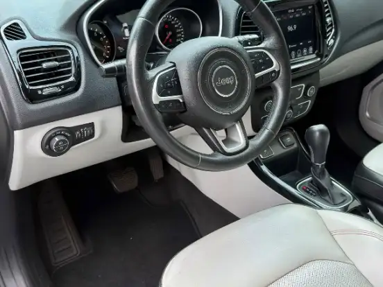 JEEP-COMPASS-2.0 16V FLEX LIMITED AUTOMÁTICO JEEP-COMPASS-2019